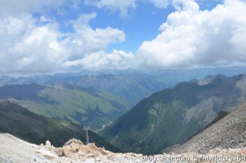 四川阿壩州黑水縣扎窩3萬(wàn)千瓦光伏扶貧項(xiàng)目順利推進(jìn)