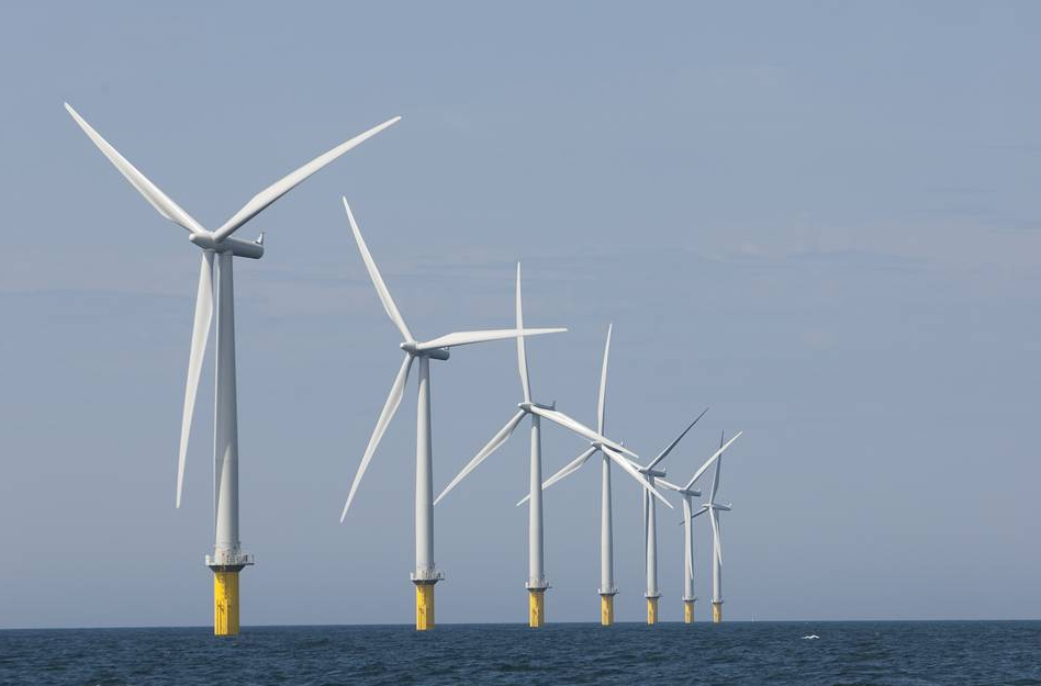 臺灣近海海龍海上風(fēng)電場三期首臺渦輪機安裝完成